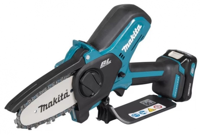 Аккумуляторная цепная пила Makita UC100DWA