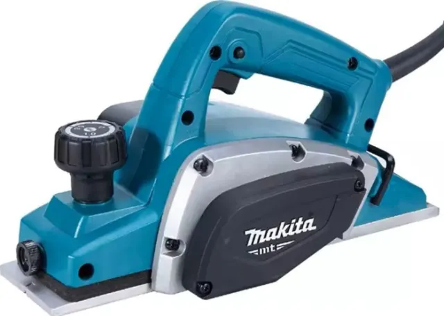 Рубанок Makita M1902B