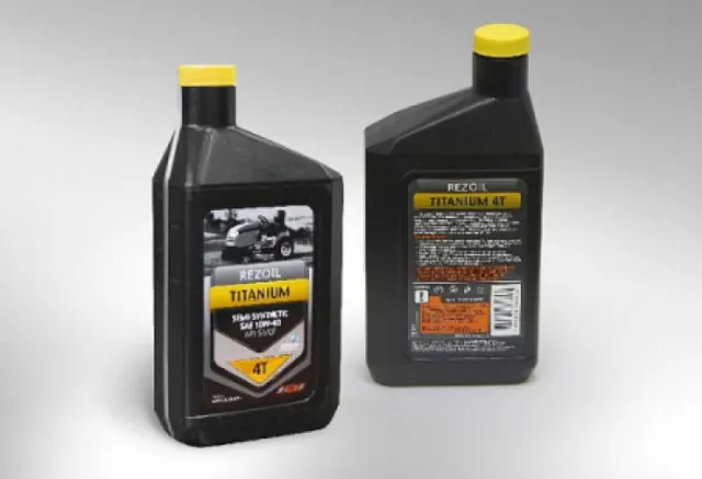 Масло Rezer REZOIL TITANIUM 4-т. SAE 10W-40 API SJ/CF 0,946 л 03.008.00007