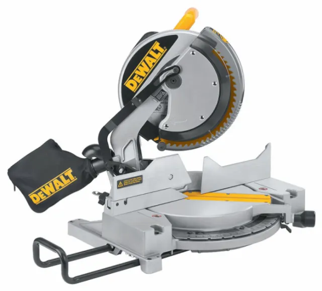 Торцовочная пила DeWalt DWS715-IN
