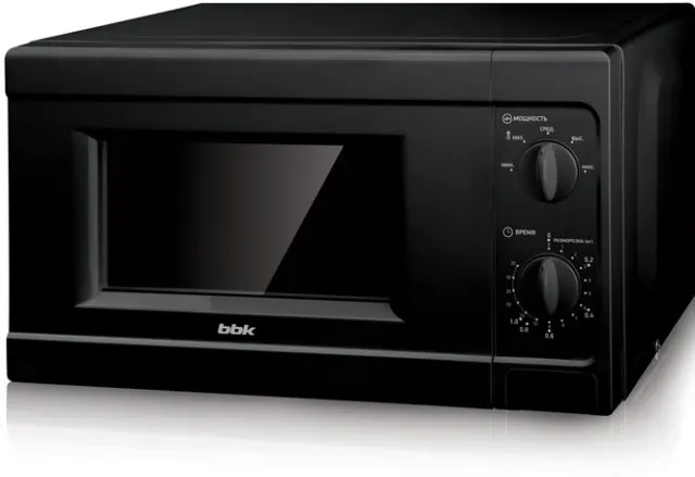 Микроволновая печь BBK 20MWS-709M/B черный 26366